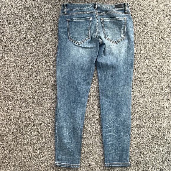 Jeans - Picture 2 of 5